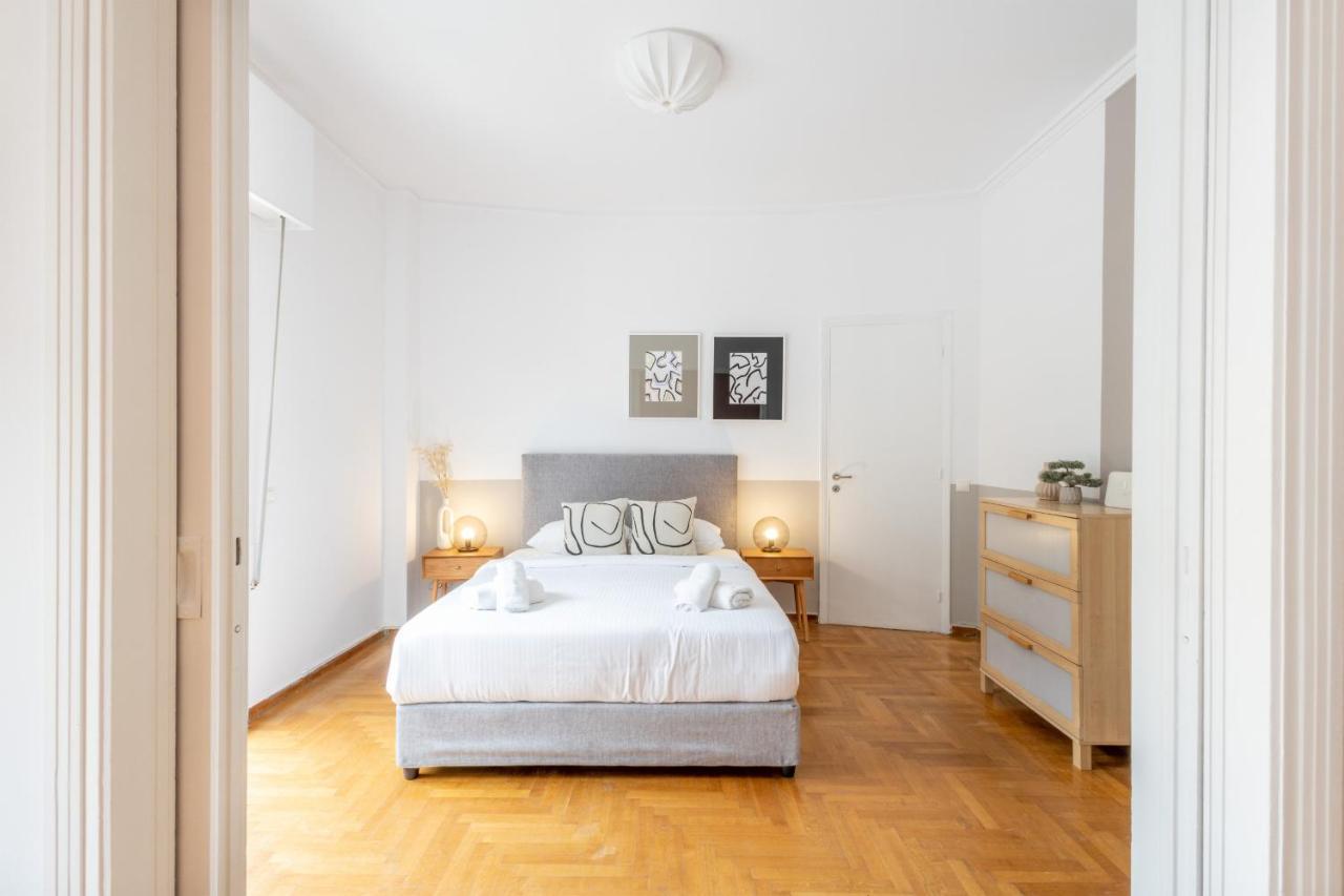 Spacious High-Ceiling 2-Bedroom By Acropolis Museum Athens Luaran gambar